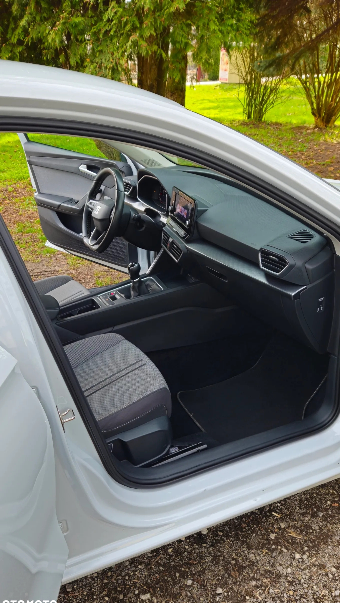 Seat Leon cena 62800 przebieg: 188287, rok produkcji 2020 z Ryki małe 742